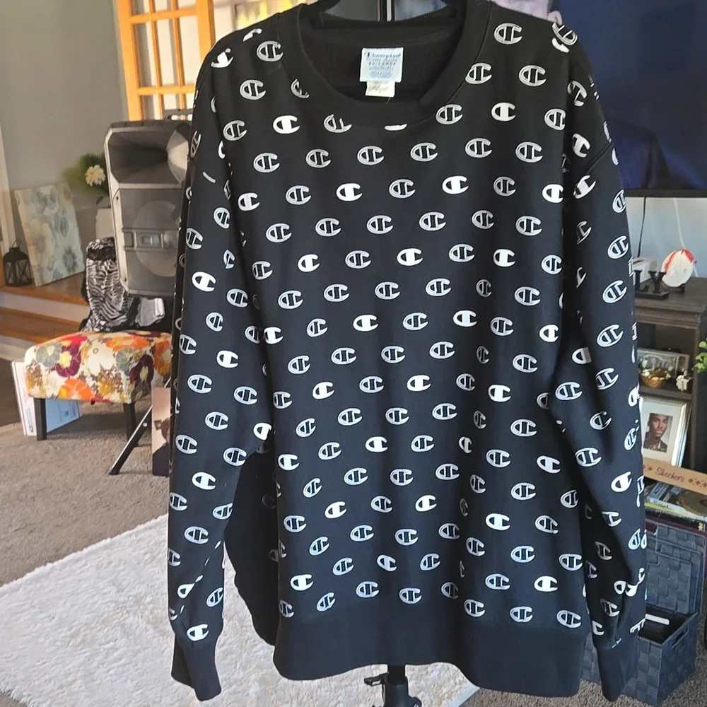 Champion Logo C Pullover Sweater    ✨️ ⭐️ 🖤   Size 3XL  ⭐️ ✨️ - Picture 8 of 8